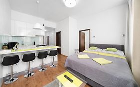 Apartment Near City Centre With Parking Place